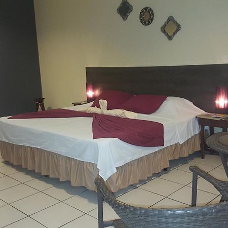 Hotel La Arboleda Манагуа Экстерьер фото