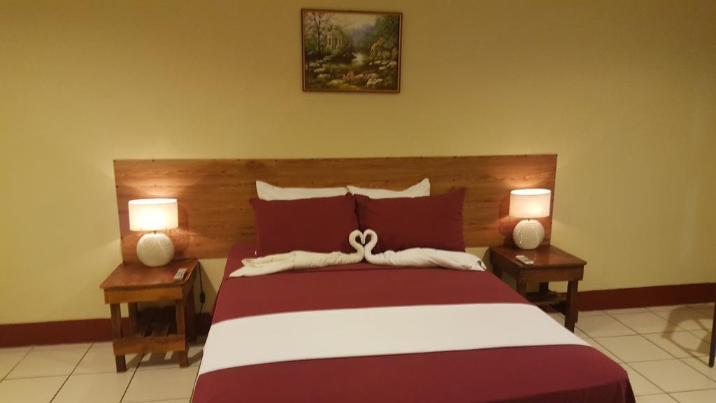 Hotel La Arboleda Манагуа Экстерьер фото