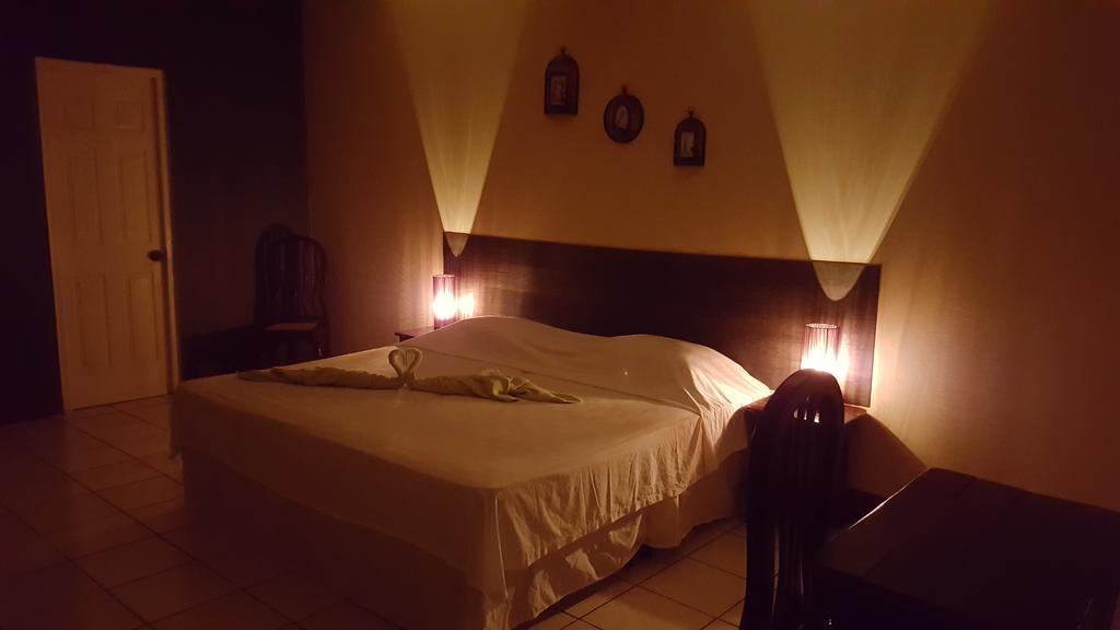 Hotel La Arboleda Манагуа Экстерьер фото