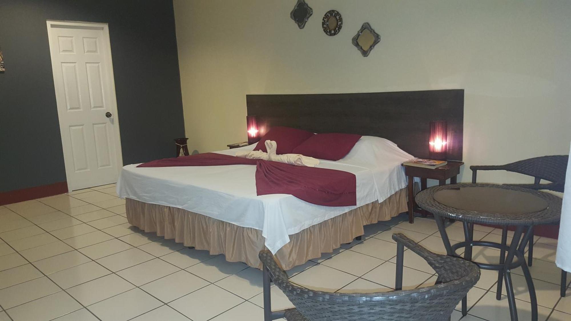 Hotel La Arboleda Манагуа Экстерьер фото