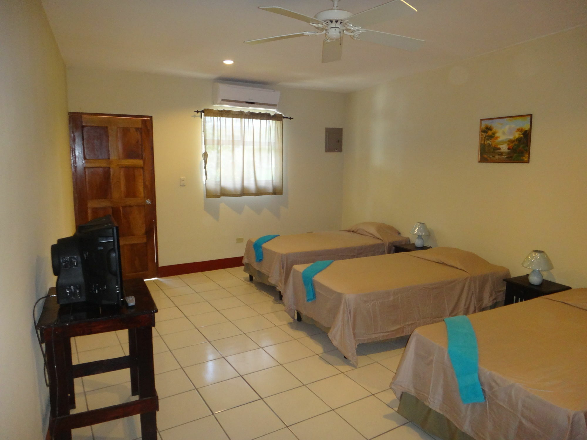 Hotel La Arboleda Манагуа Экстерьер фото