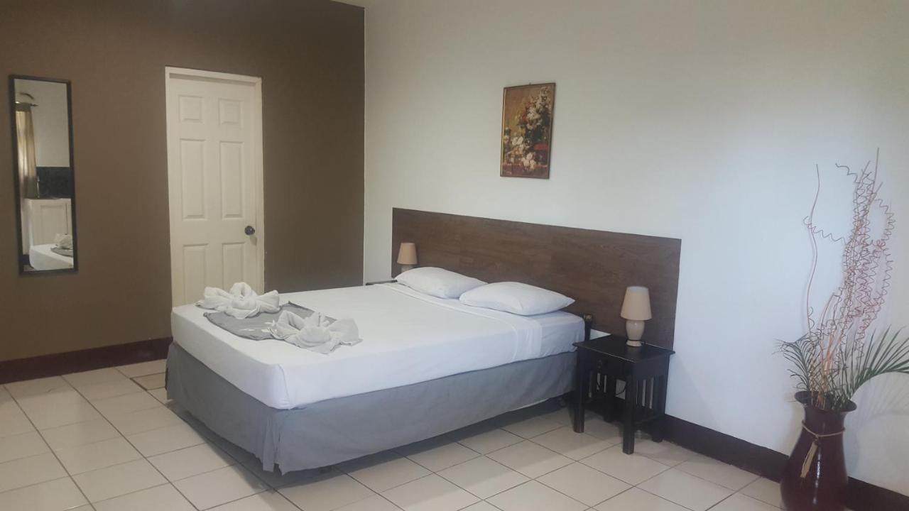 Hotel La Arboleda Манагуа Экстерьер фото